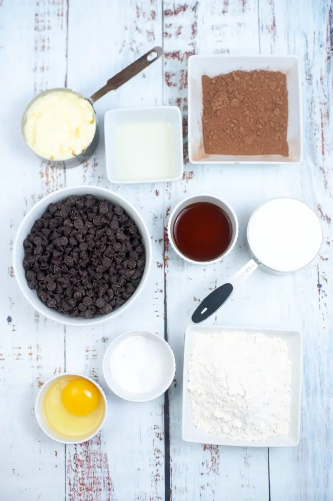Ingredients for Copycat Girl Scout Thin Mints